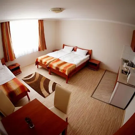 Borka Apartman Makó Zimmer foto